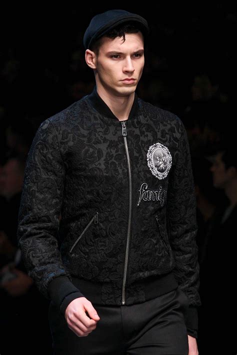 dolce gabbana 2015 uomo|Dolce & Gabbana Fall 2015 Menswear Collection .